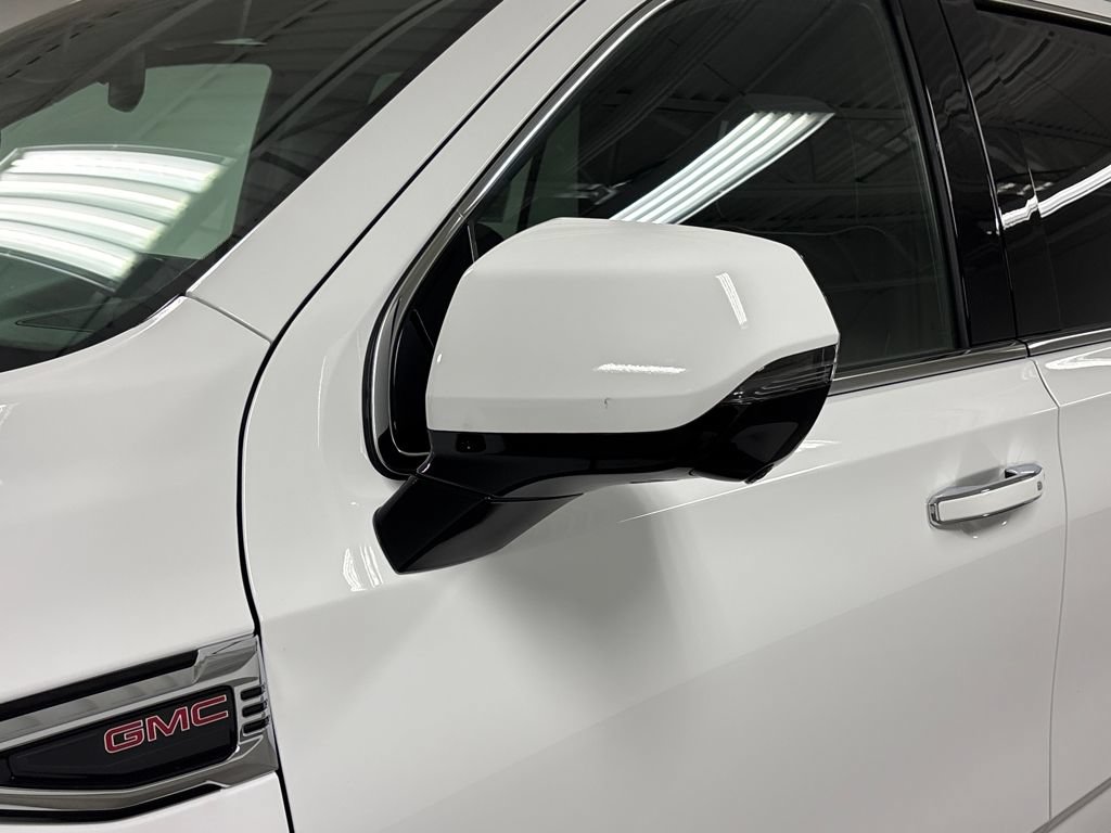 New 2026 GMC Yukon Elevation AWD/4WD image 10