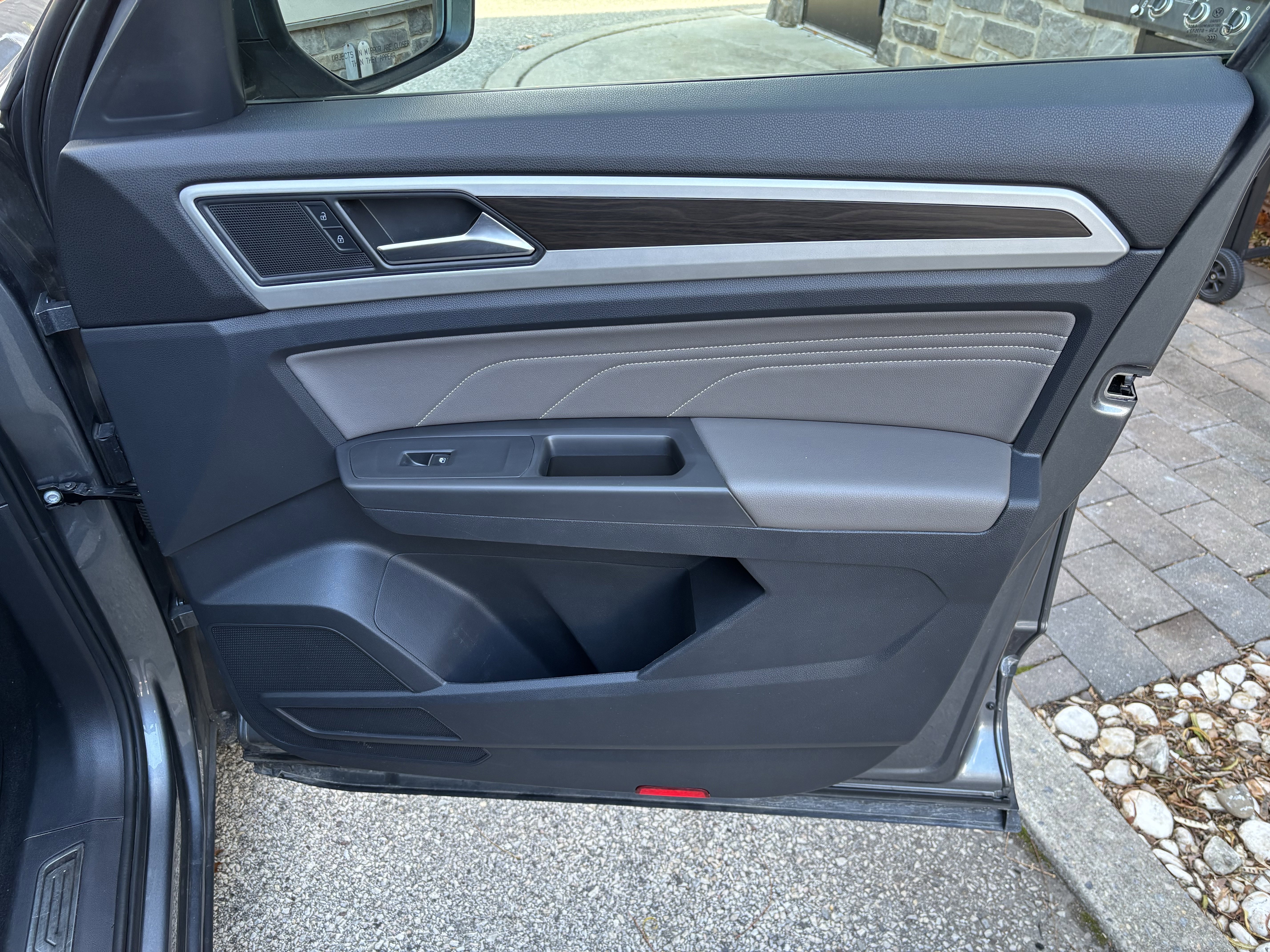 Used 2022 Volkswagen Atlas SE image 26