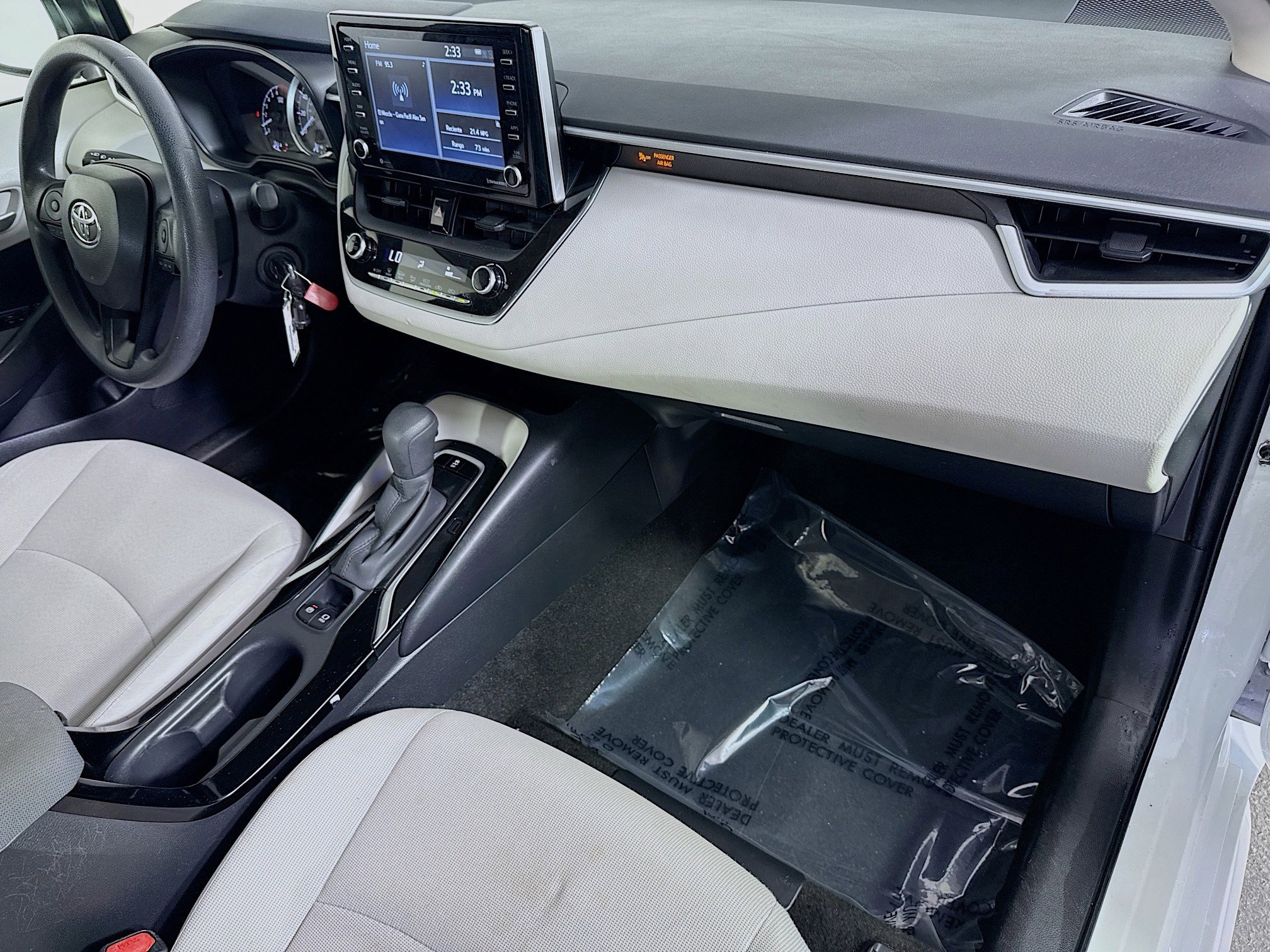 Used 2021 Toyota Corolla LE image 29