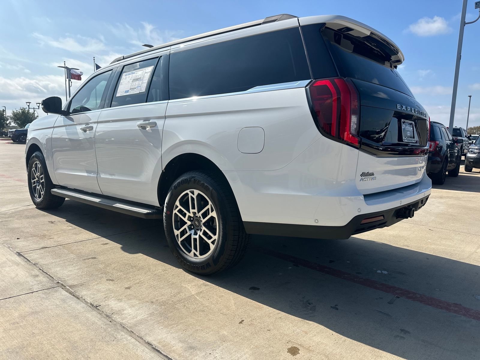 New 2025 Ford Expedition Max Active image 3