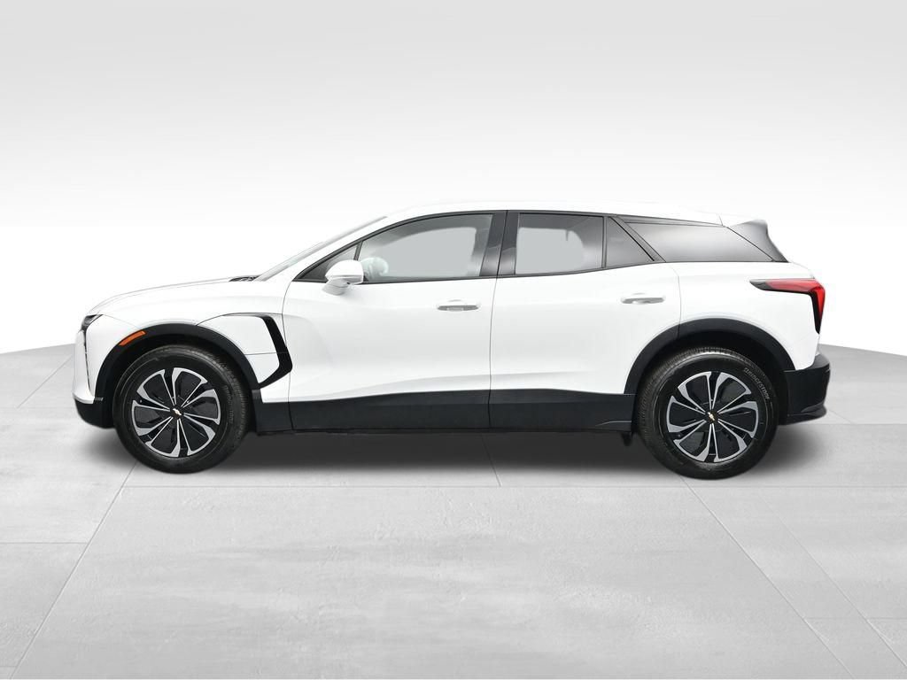 Used 2024 Chevrolet Blazer EV LT AWD/4WD image 2