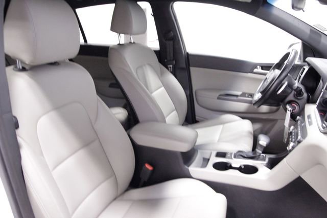 Used 2022 Kia Sportage Nightfall Edition image 13