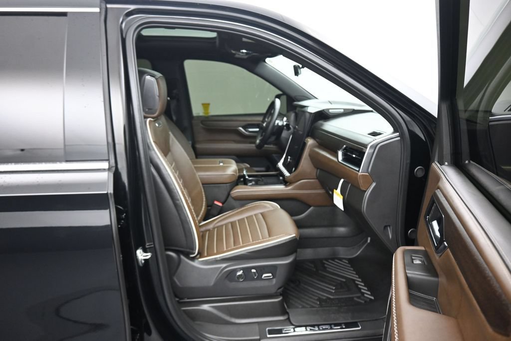 Used 2026 GMC Yukon XL Denali Ultimate AWD/4WD image 65
