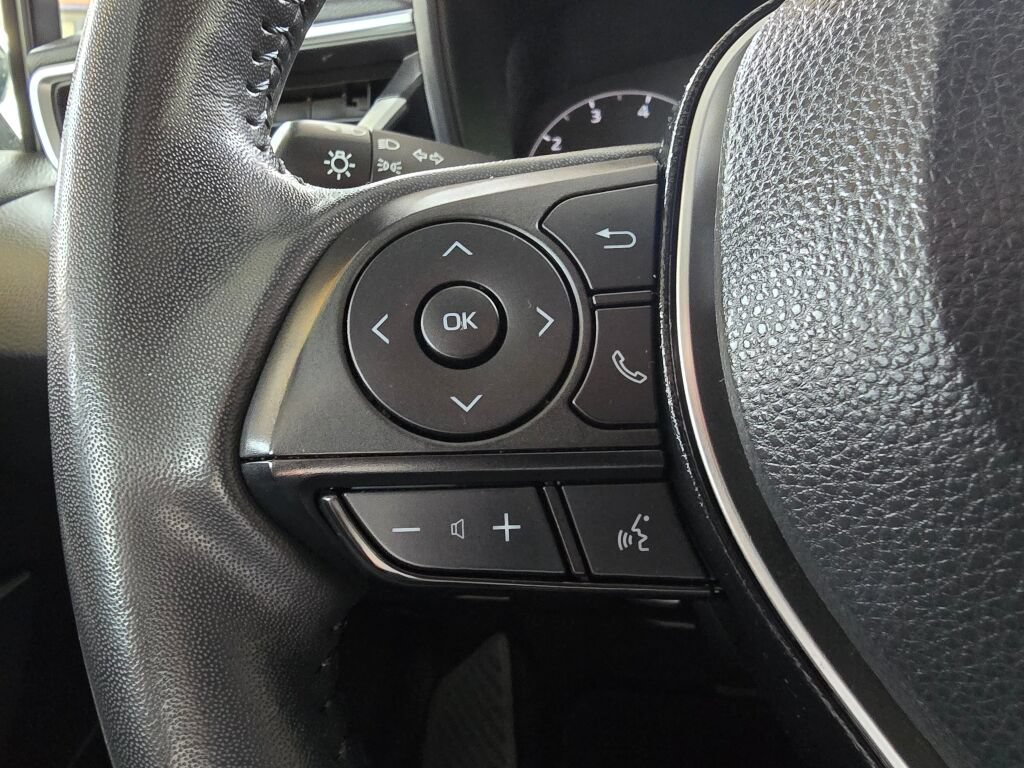 Used 2024 Toyota Corolla SE w/ SE Package FWD image 28