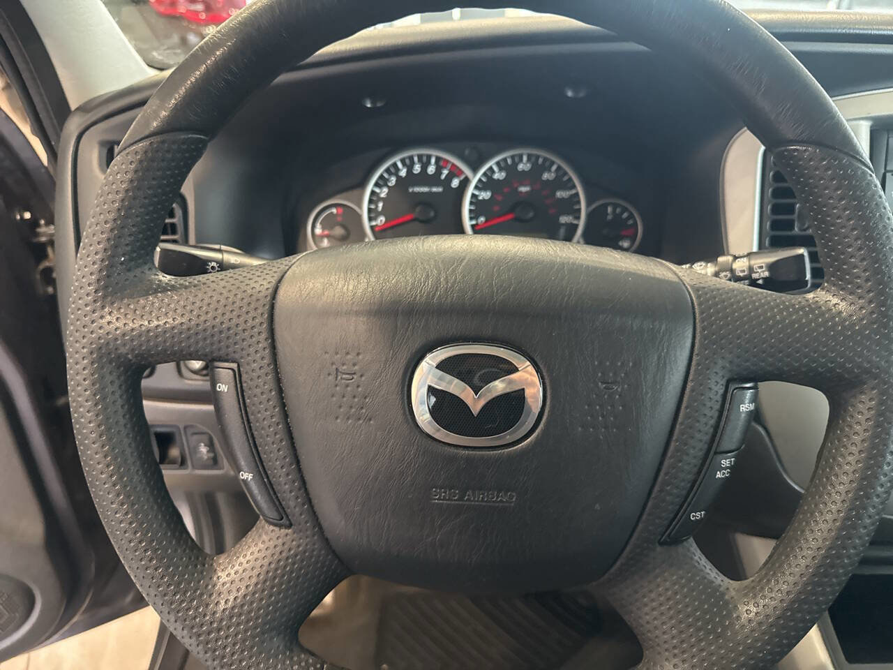 Used 2006 MAZDA Tribute I image 30