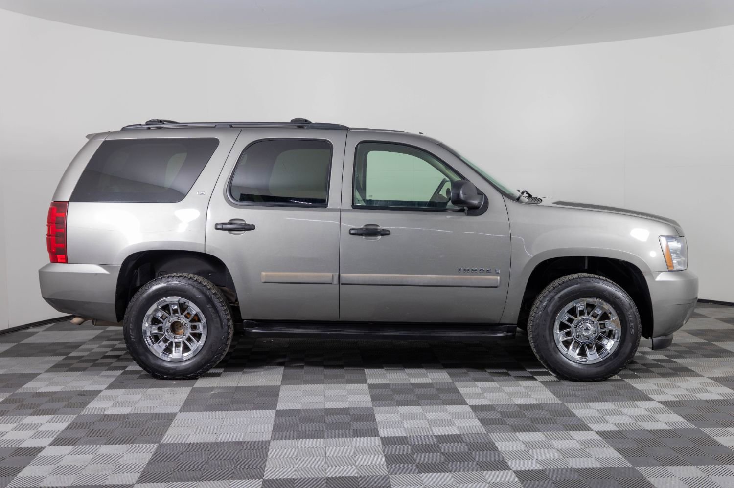Used 2007 Chevrolet Tahoe LS image 9