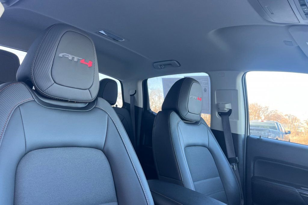 Certified 2022 GMC Canyon AT4 w/ Trailering Package image 13