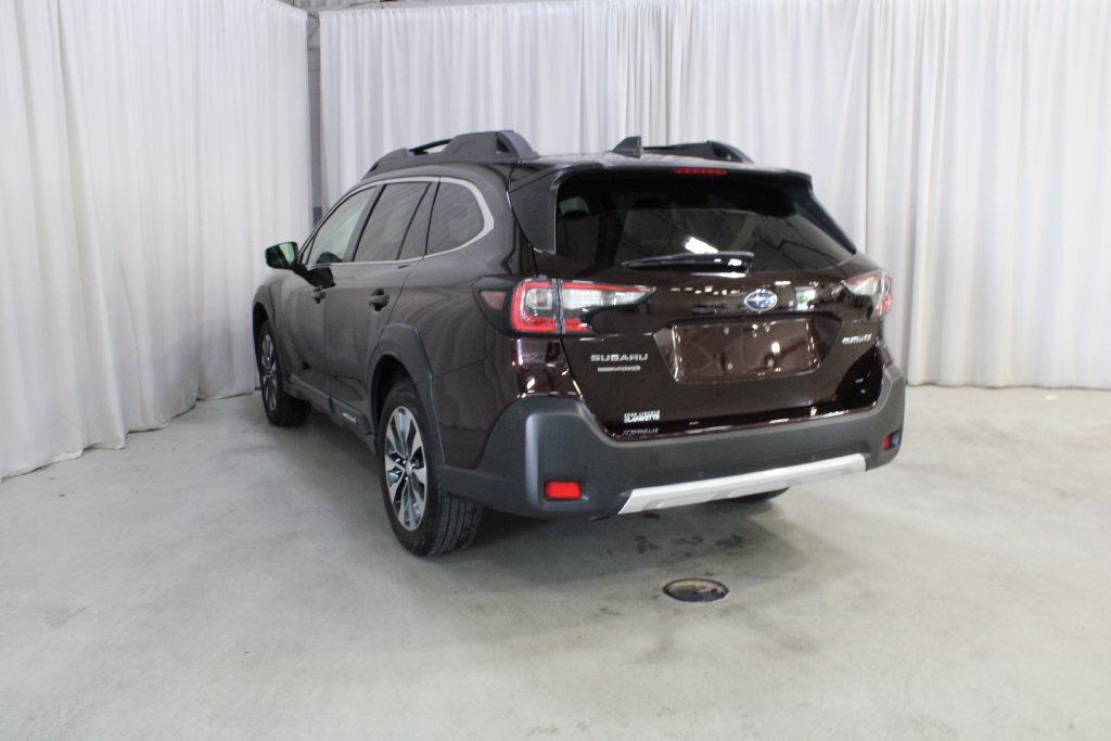 Used 2024 Subaru Outback Limited AWD/4WD image 25