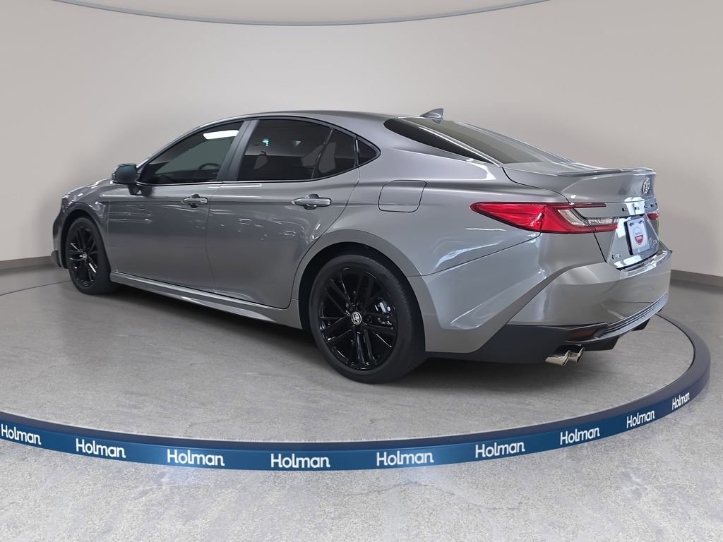 Used 2026 Toyota Camry SE image 8