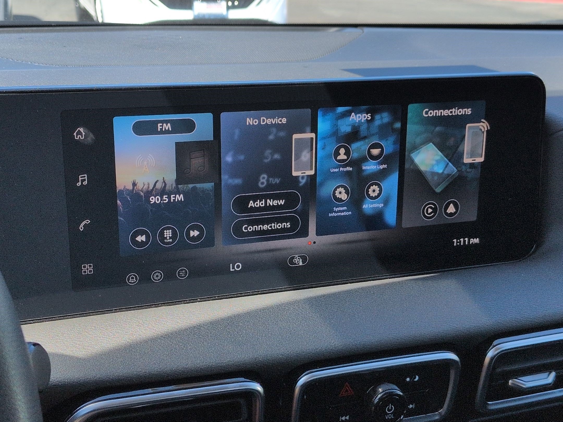 New 2026 Nissan Sentra SV w/ Floor Mat Package FWD image 16
