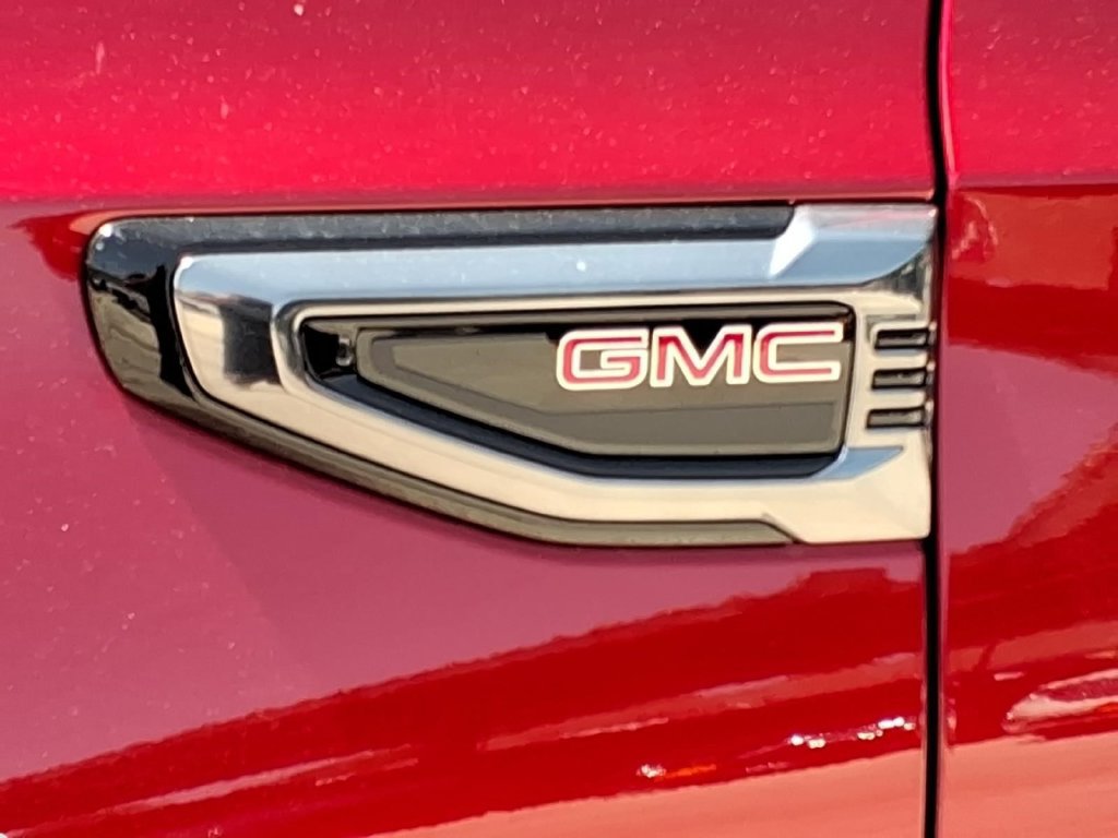 New 2026 GMC Yukon AT4 w/ AT4 Premium Plus Package AWD/4WD image 3