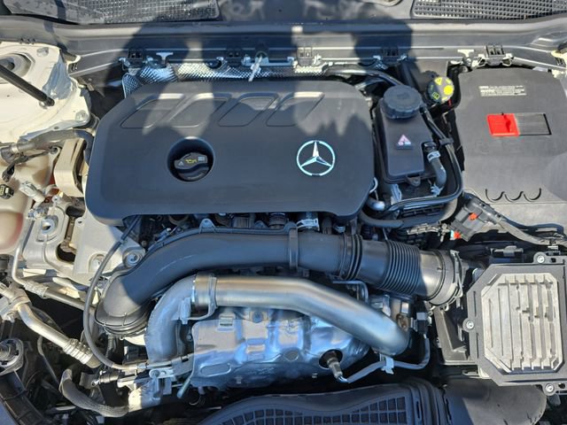 Used 2025 Mercedes-Benz CLA 250 image 32