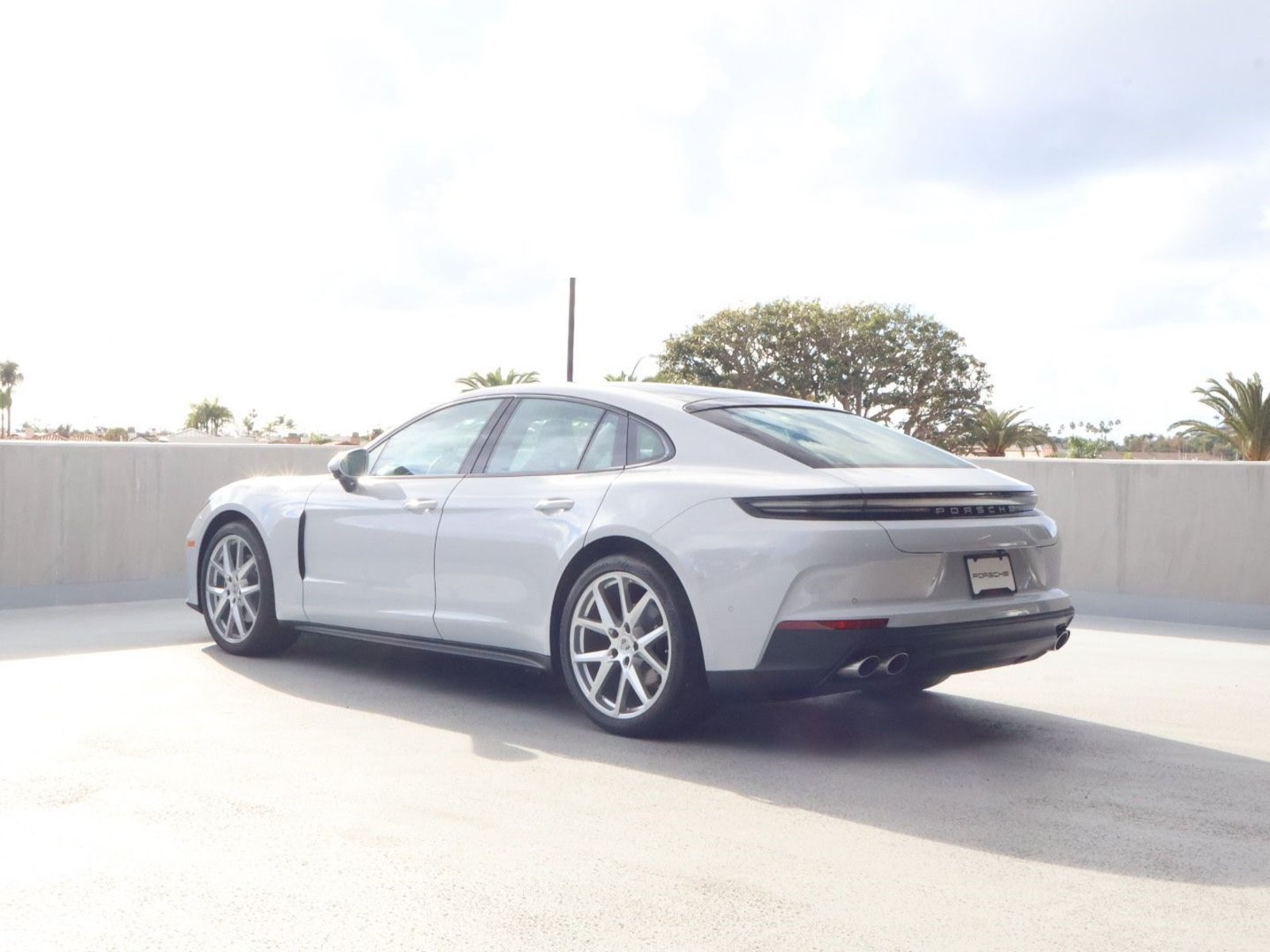 New 2026 Porsche Panamera image 3
