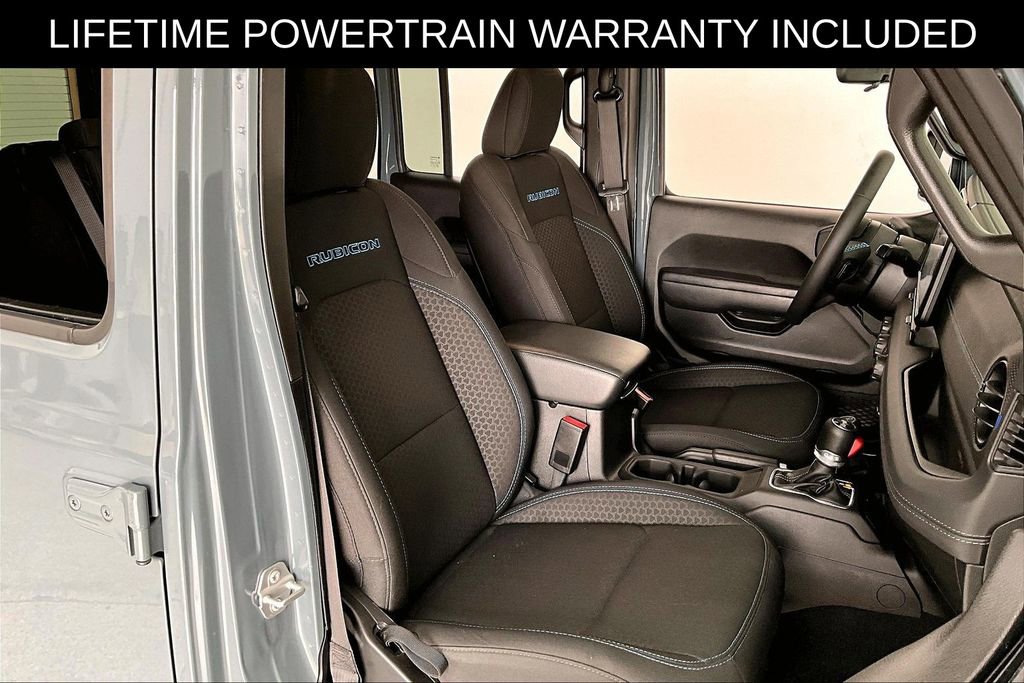 Used 2025 Jeep Wrangler Unlimited Rubicon 4xe image 10