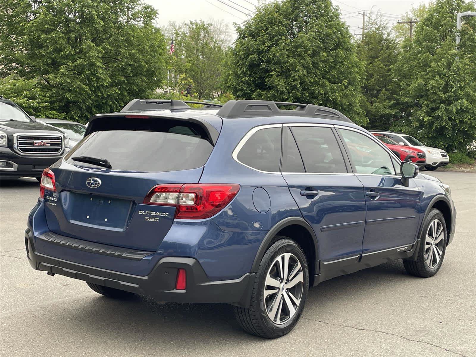 Used 2019 Subaru Outback 3.6R Limited w/ Popular Package #2 AWD/4WD image 5