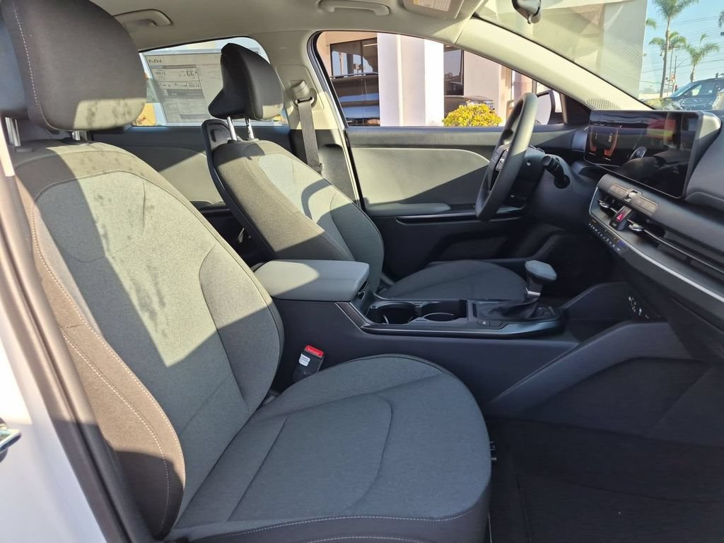 New 2026 Kia K4 FWD image 28