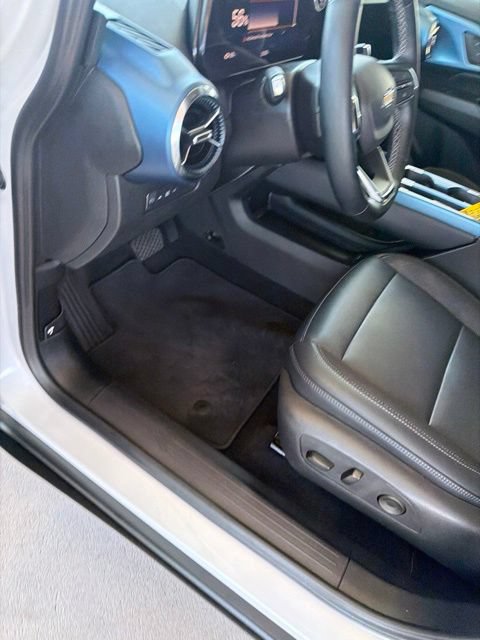 Used 2024 Chevrolet Equinox EV LT AWD/4WD image 23