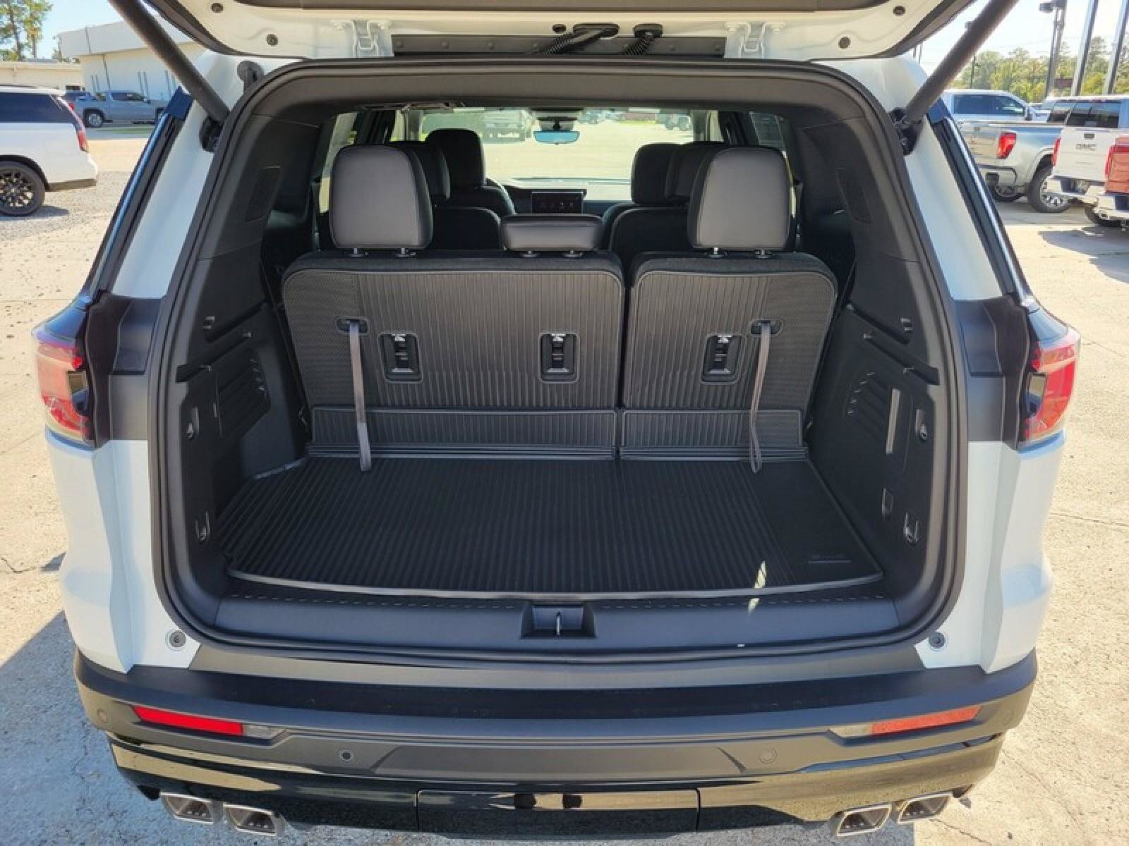 New 2026 GMC Acadia Elevation w/ Black Edition FWD image 7