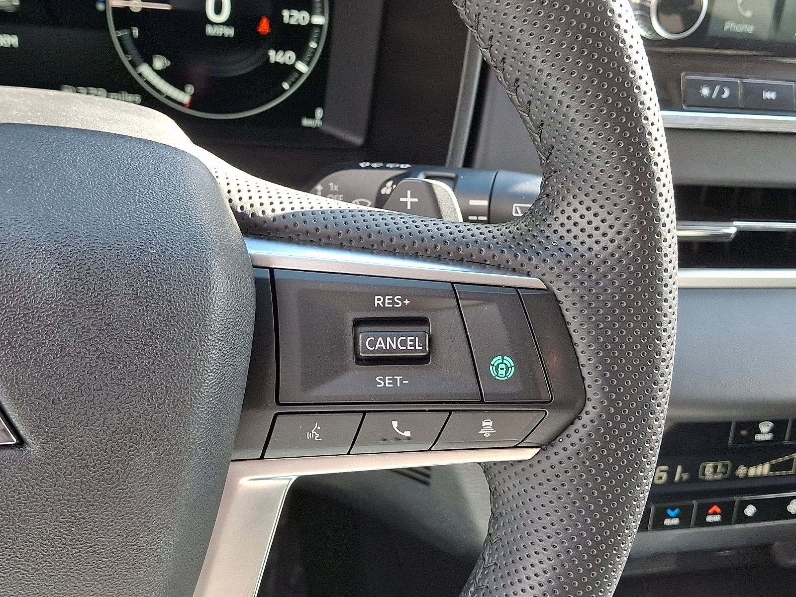 Used 2024 Mitsubishi Outlander SEL image 23