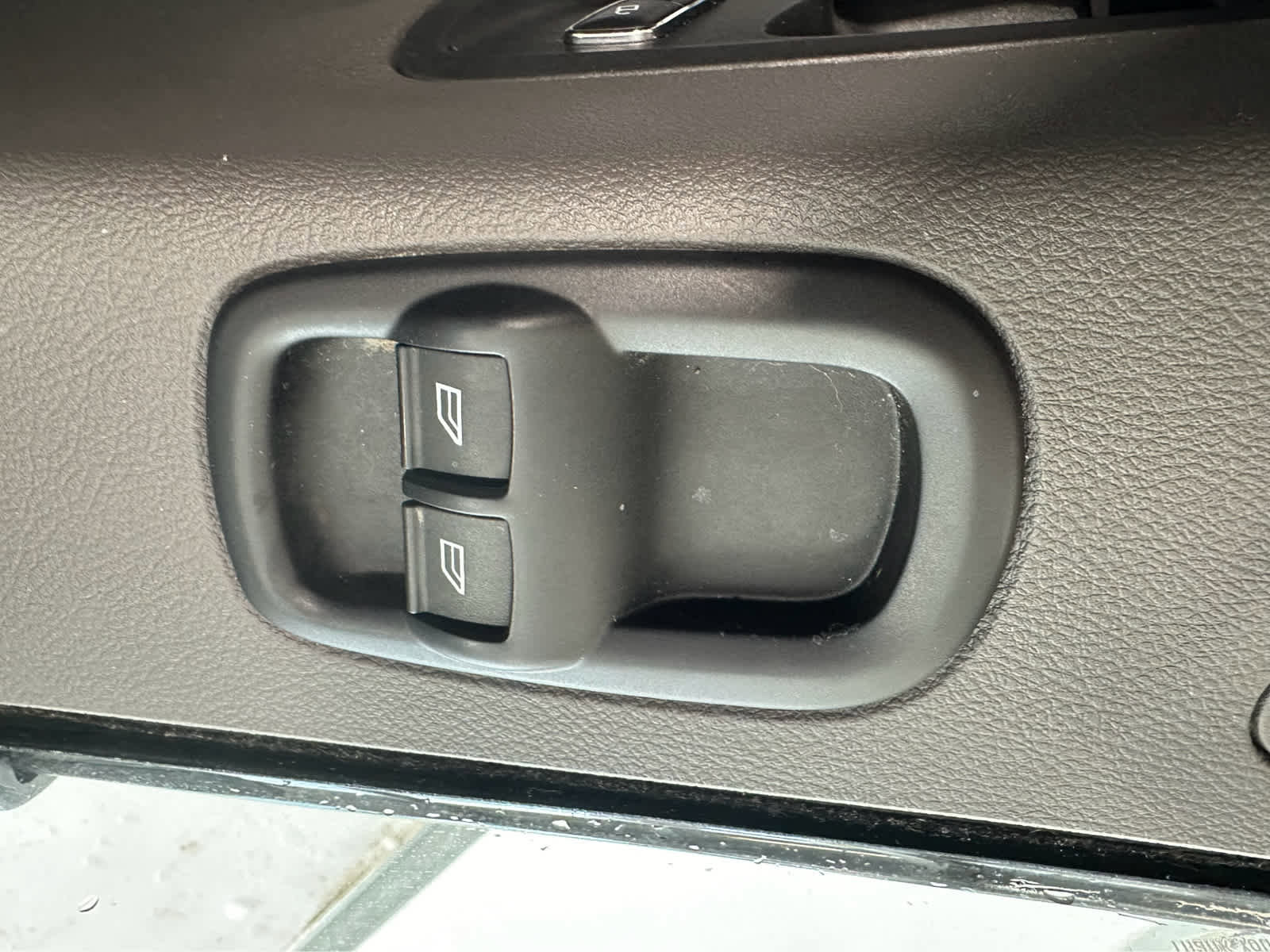 Used 2024 Ford Transit 250 Low Roof w/ Exterior Upgrade Package image 15