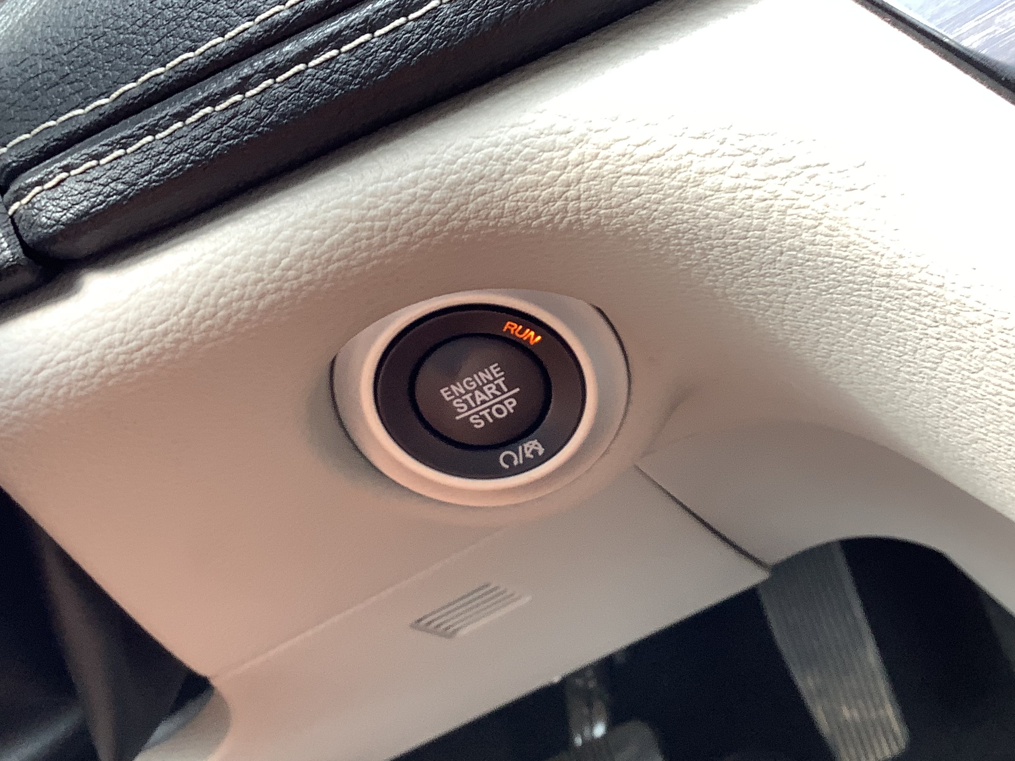 Used 2022 Chrysler Pacifica Touring-L FWD image 16