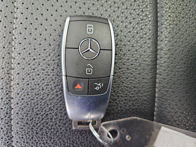 Used 2021 Mercedes-Benz C 300 Sedan image 36