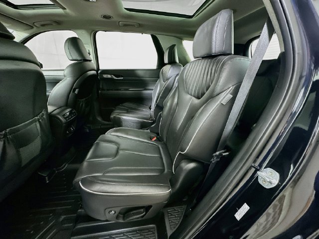 Certified 2023 Hyundai Palisade Limited w/ Cargo Package AWD/4WD image 31
