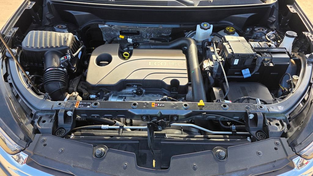 Used 2022 Chevrolet Equinox LS w/ LS Convenience Package image 12