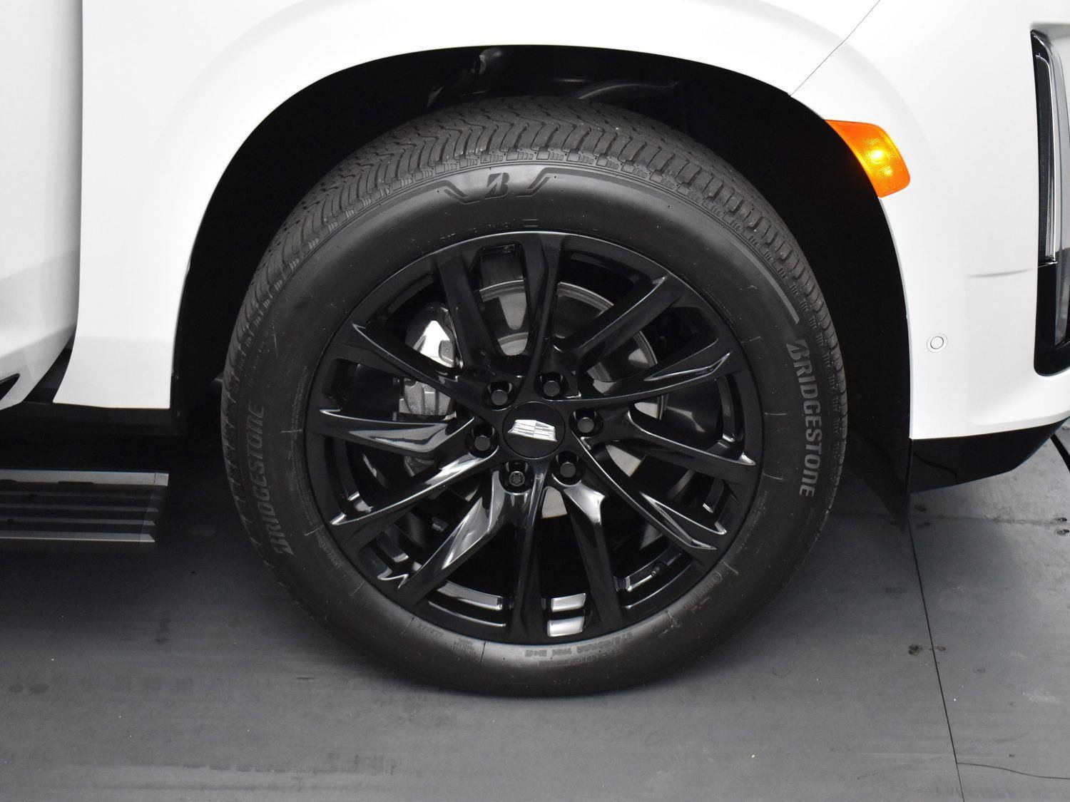 Used 2023 Cadillac Escalade Sport Platinum w/ LPO, ONYX Package AWD/4WD image 41