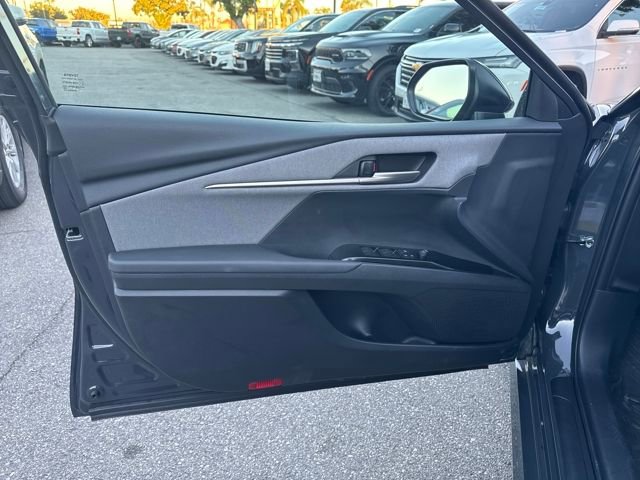 Used 2025 Toyota Camry LE image 10