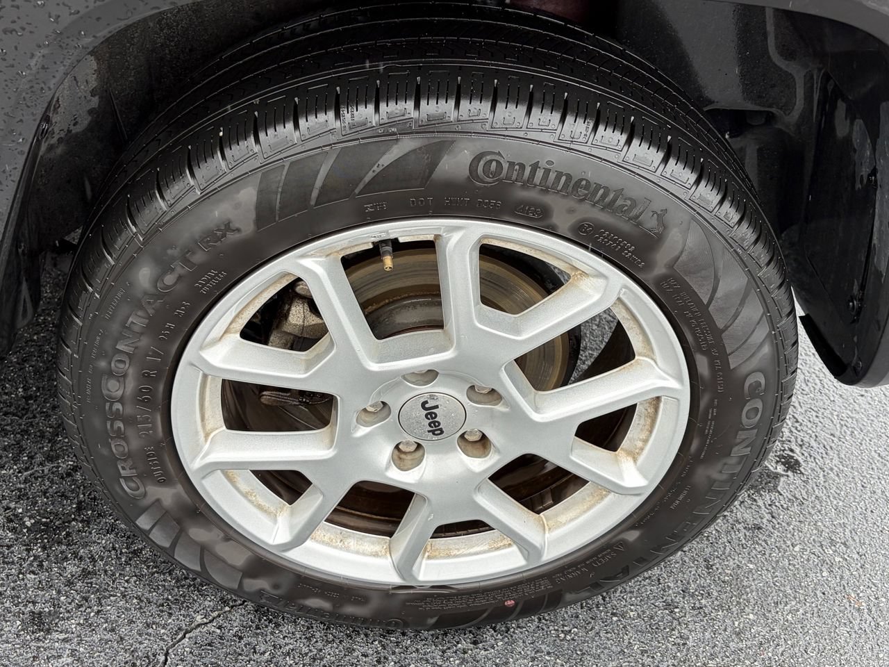 Used 2023 Jeep Renegade Latitude AWD/4WD image 29