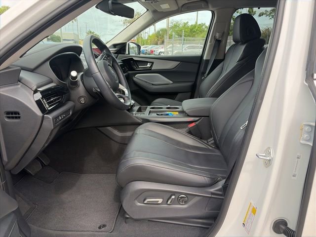 Used 2025 Acura MDX FWD w/ Technology Package image 2