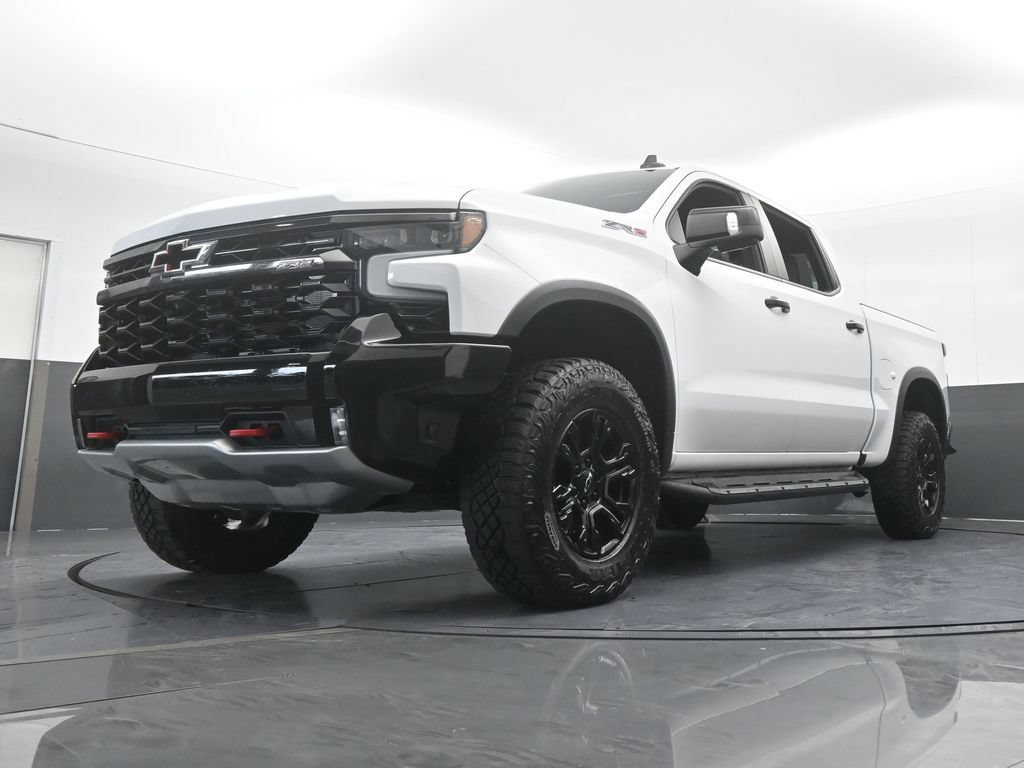 Used 2024 Chevrolet Silverado 1500 ZR2 w/ Technology Package AWD/4WD image 65