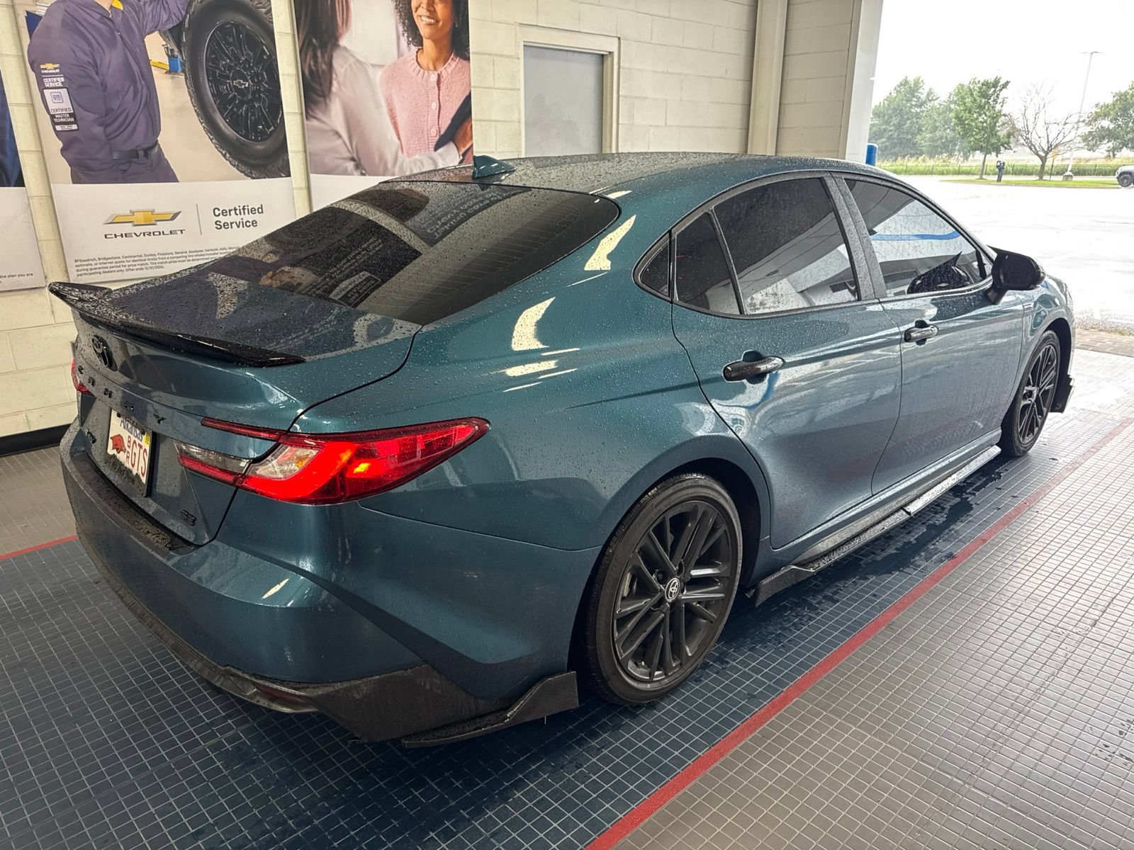 Used 2025 Toyota Camry SE w/ Convenience Package FWD image 4