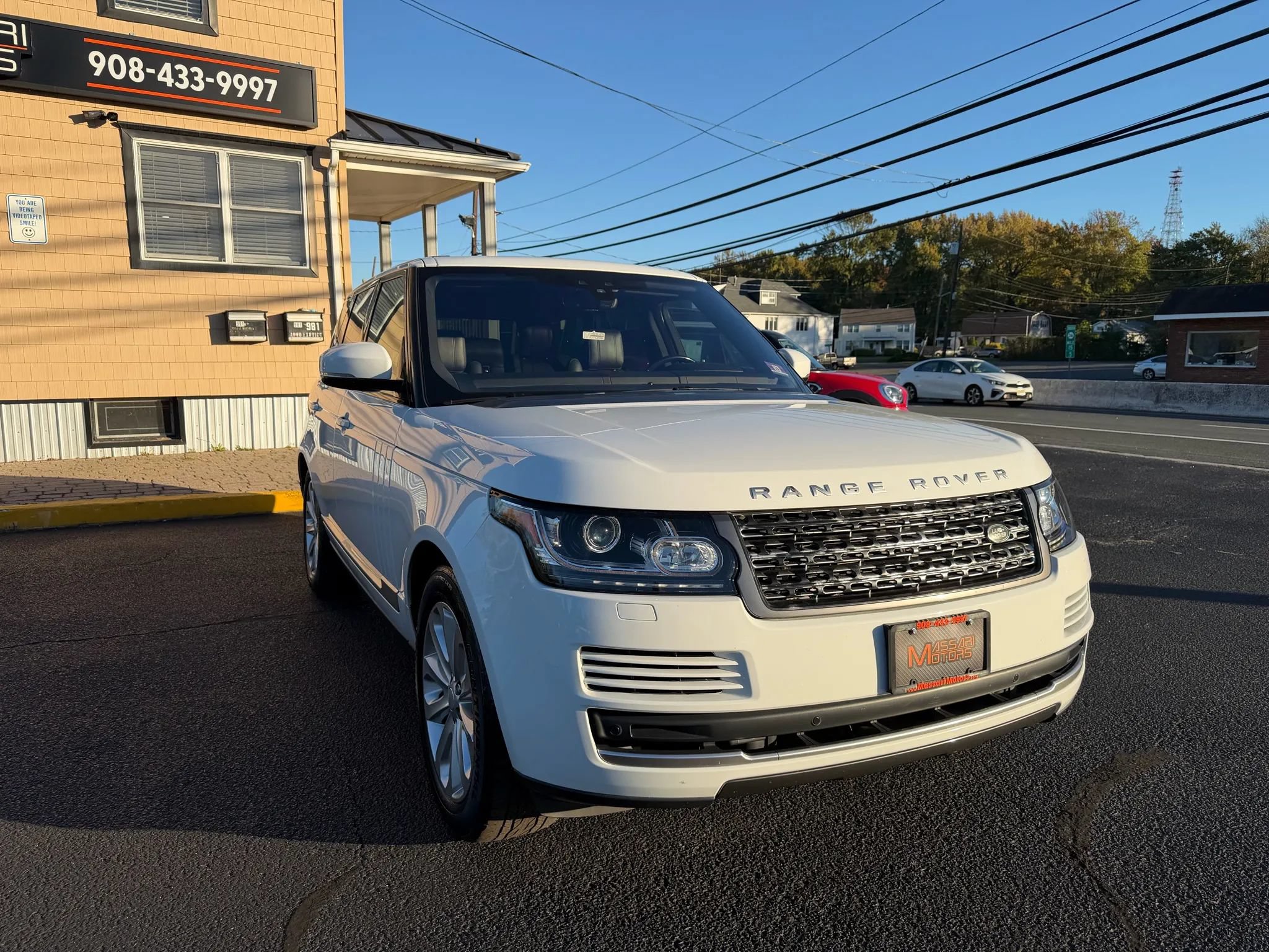 Used 2017 Land Rover Range Rover HSE AWD/4WD image 32