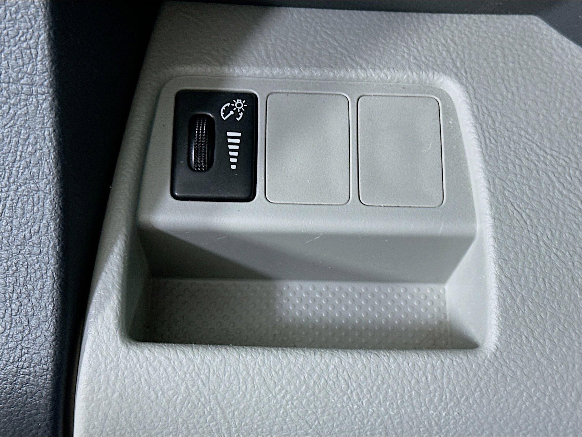 Used 2012 Toyota RAV4 FWD w/ Value Pkg image 16