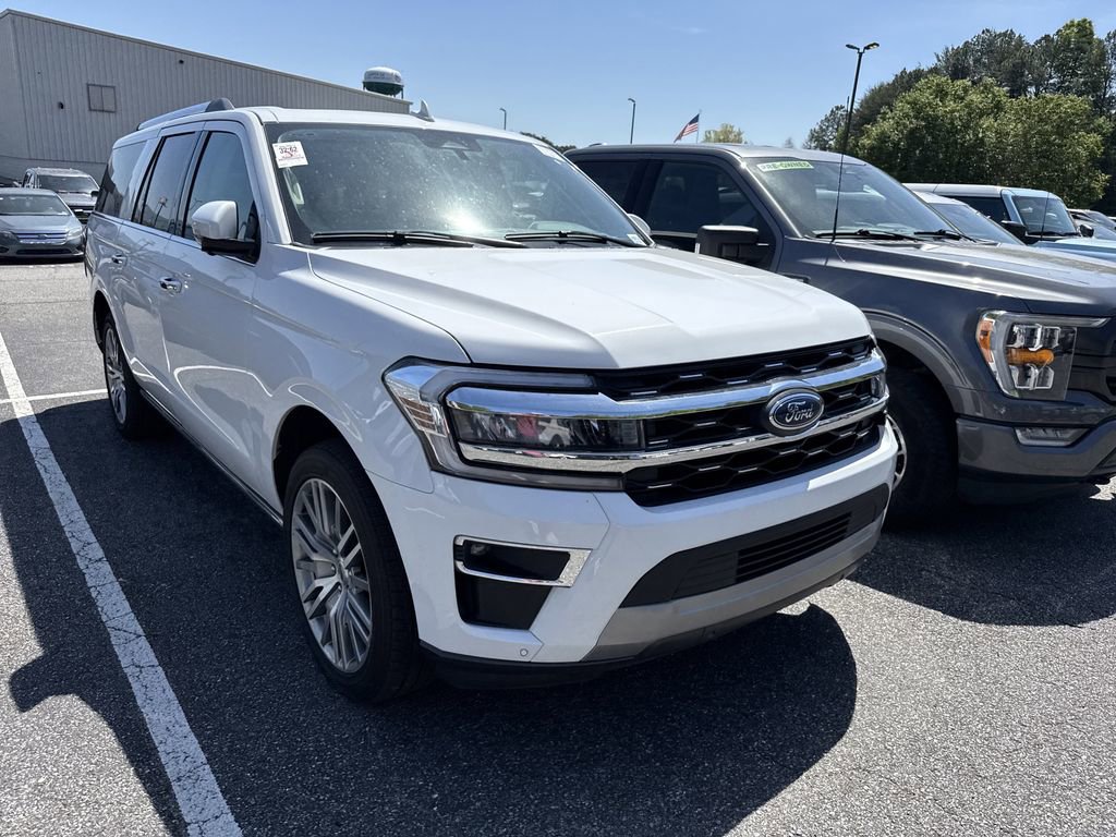 Used 2024 Ford Expedition Max Limited AWD/4WD image 2