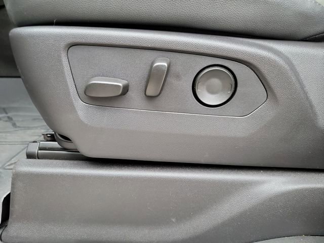 Used 2024 Chevrolet Silverado 2500 ZR2 w/ Technology Package AWD/4WD image 16