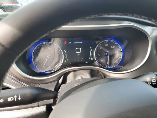 New 2026 Chrysler Pacifica Select FWD image 13