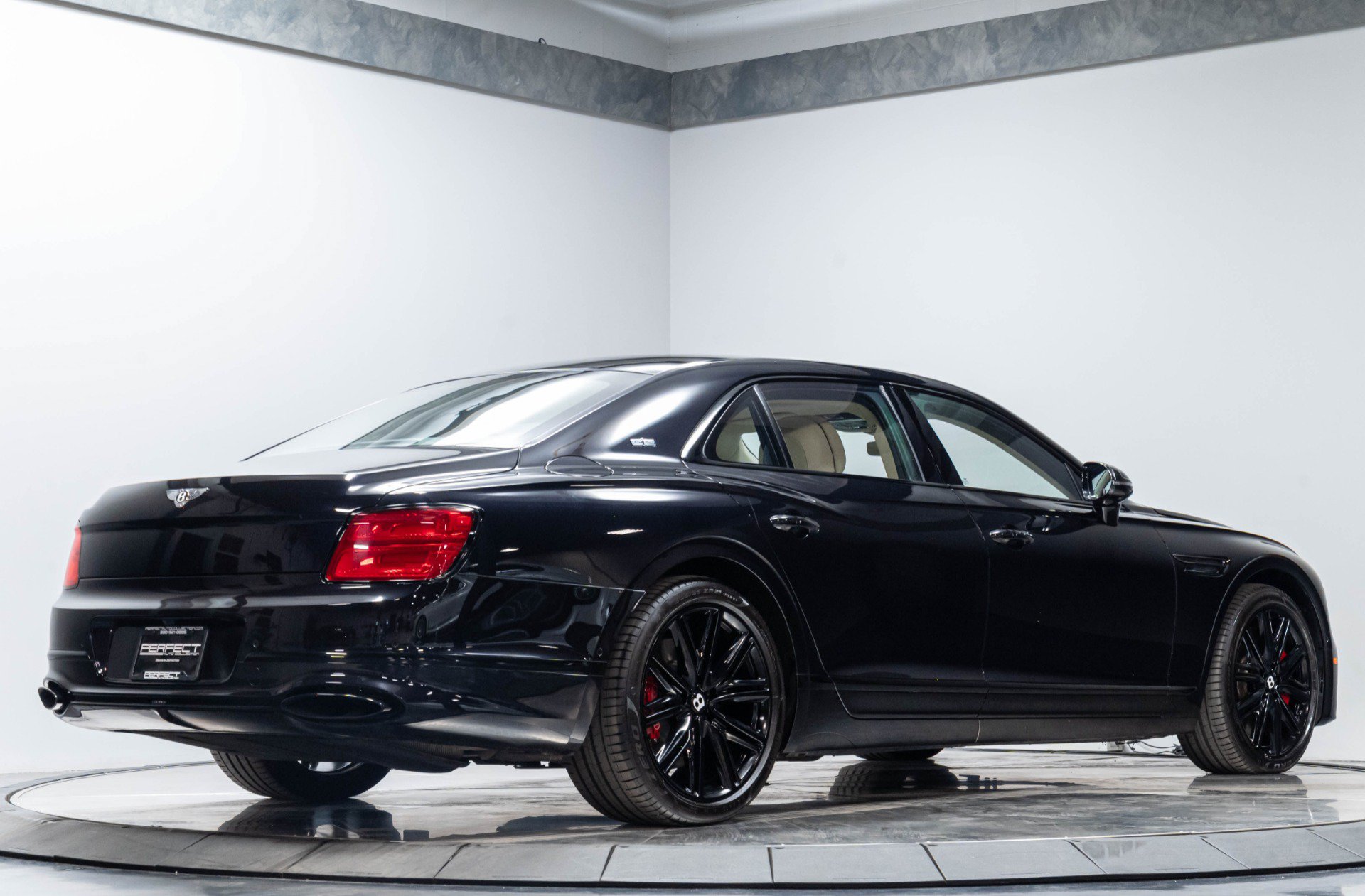 Used 2021 Bentley Flying Spur W12 AWD/4WD image 40