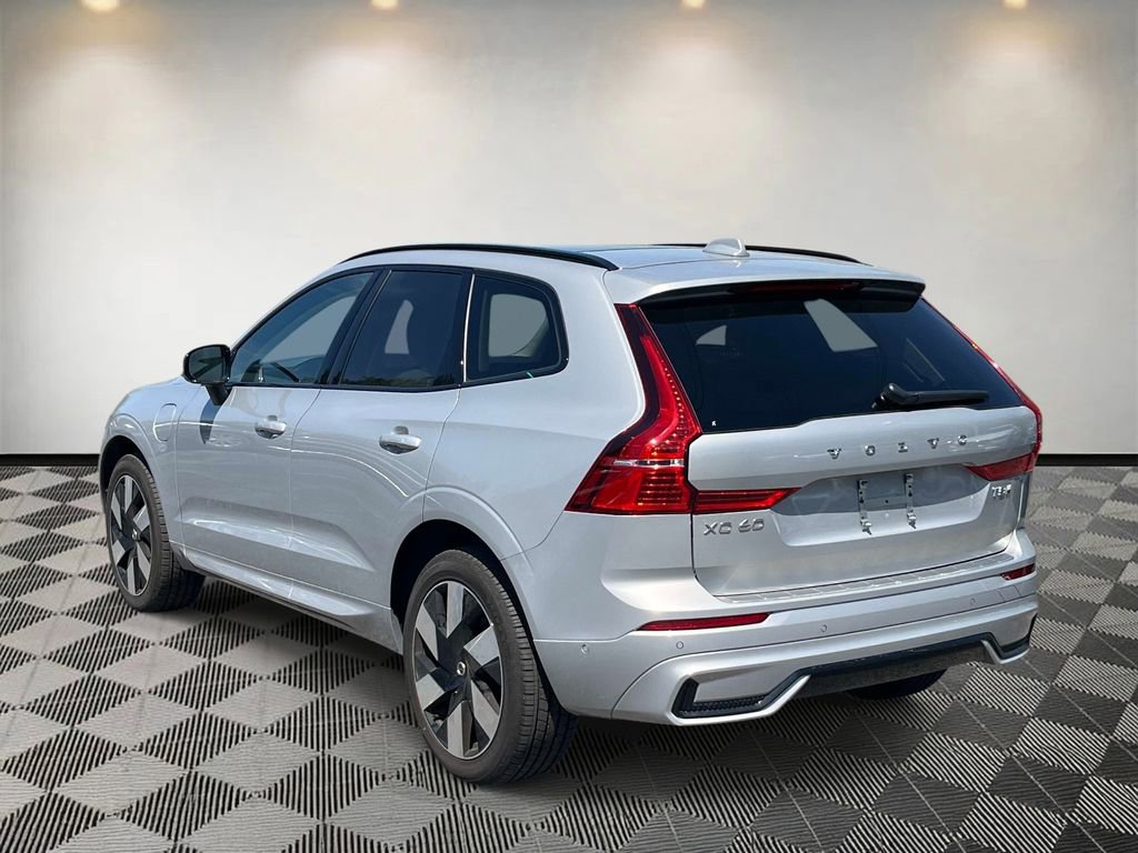 Certified 2025 Volvo XC60 T8 Plus w/ Protection Package Premier image 5