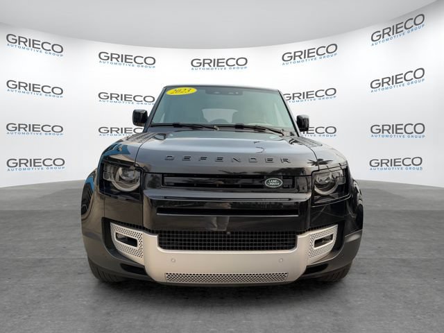 Used 2023 Land Rover Defender 130 SE AWD/4WD image 2