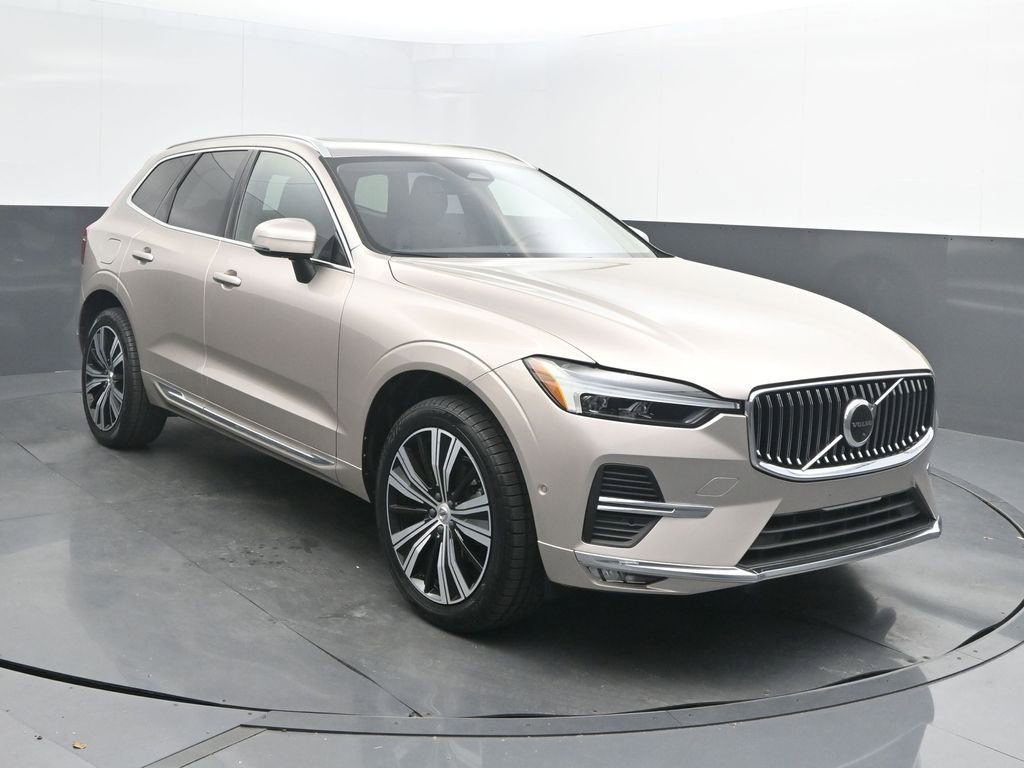 Certified 2023 Volvo XC60 B5 Plus image 9