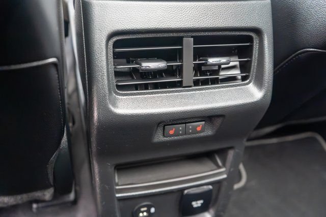 Used 2022 Ford Edge ST w/ Equipment Group 401A AWD/4WD image 18