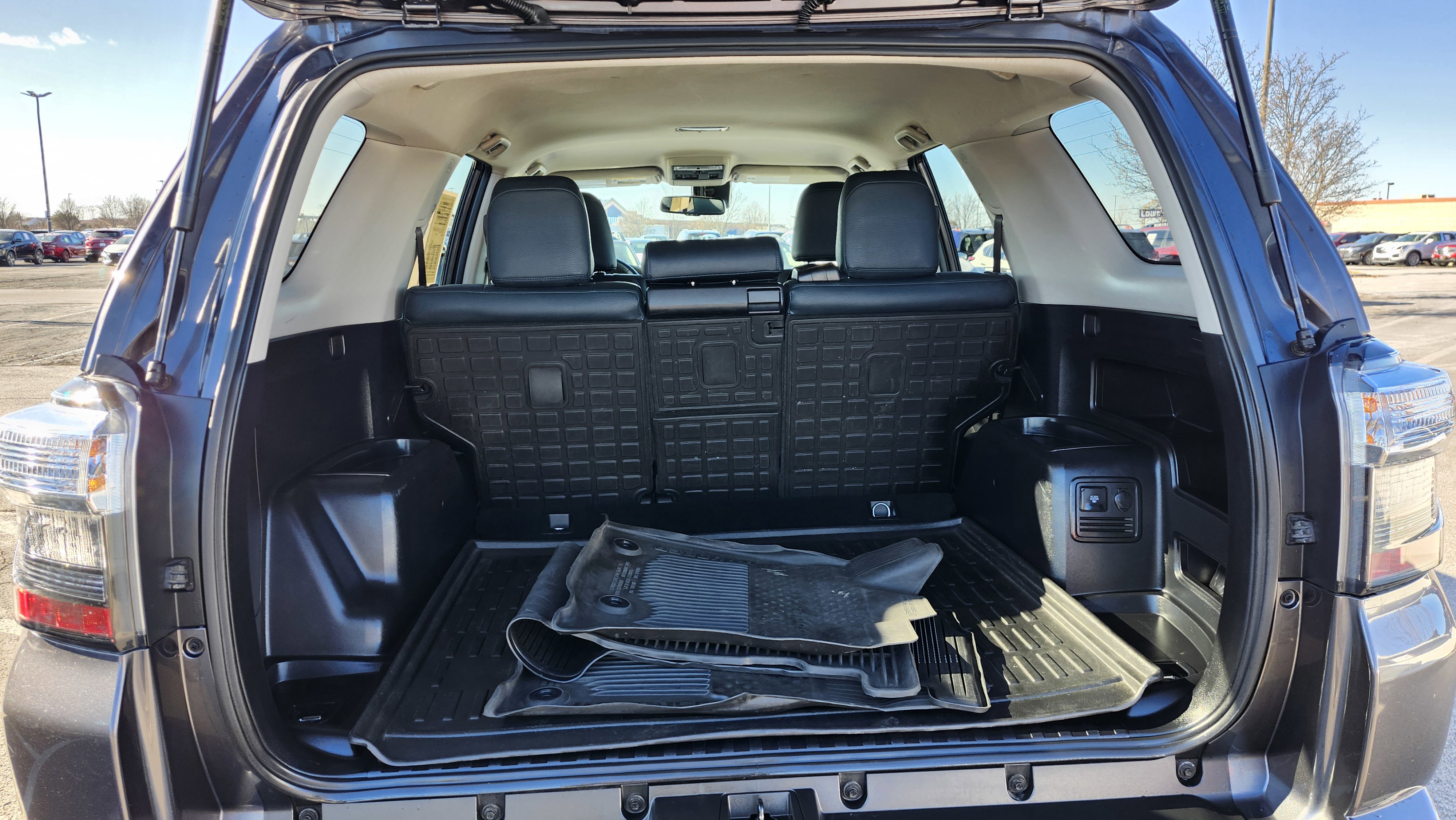 Used 2023 Toyota 4Runner SR5 image 21