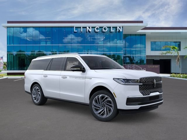 New 2025 Lincoln Navigator L Reserve AWD/4WD image 7
