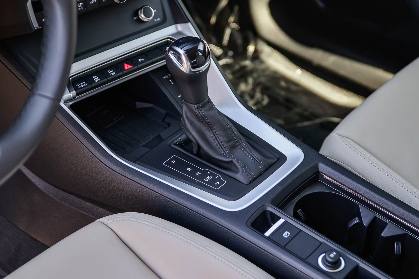 Used 2025 Audi Q3 2.0T Premium w/ Convenience Package image 20