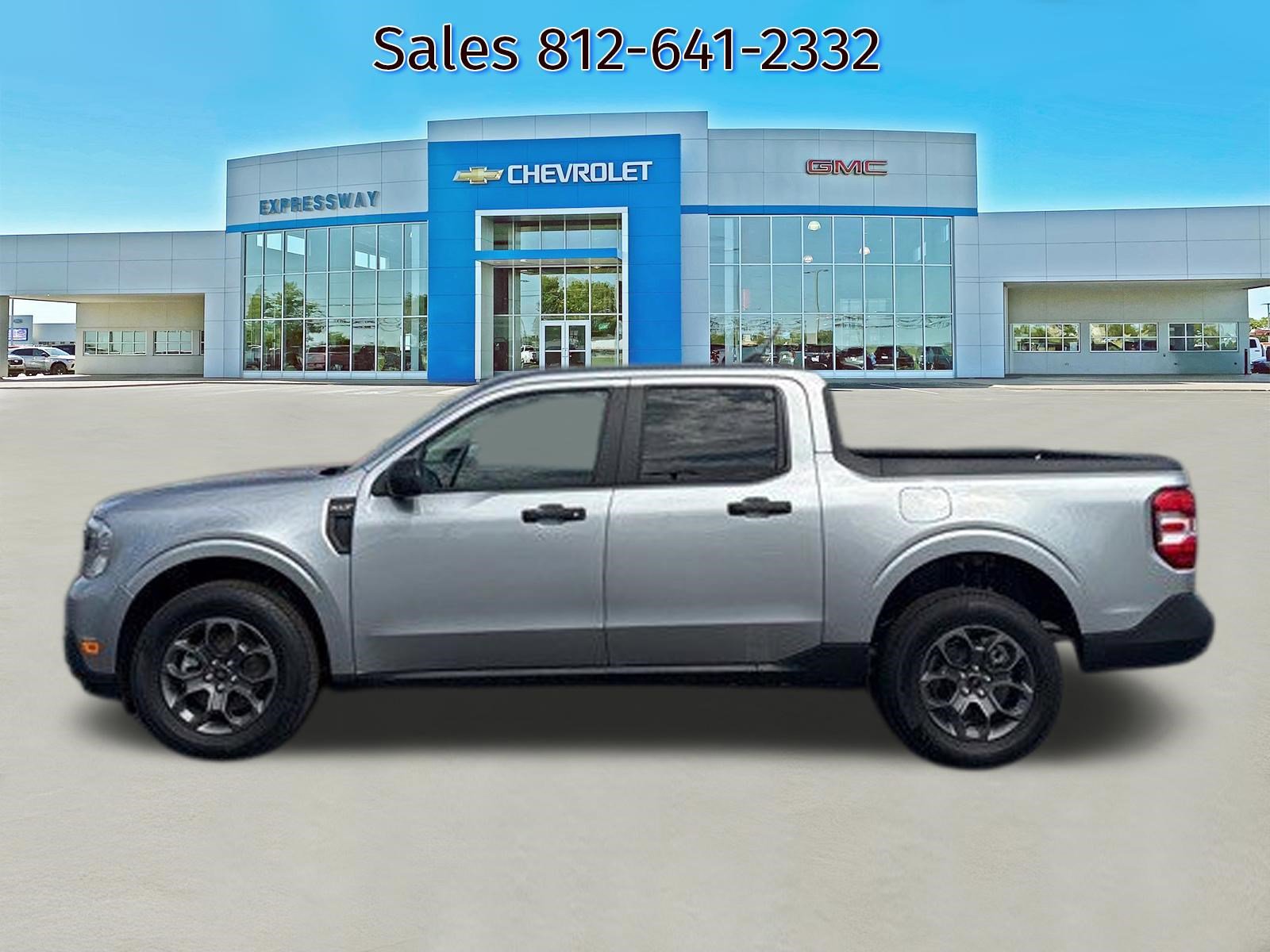 Used 2024 Ford Maverick XLT image 2