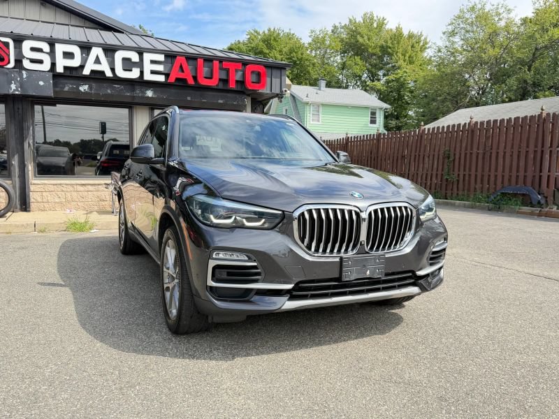 Used 2021 BMW X5 xDrive40i w/ Convenience Package AWD/4WD image 4