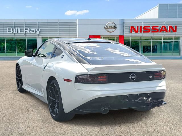 Certified 2024 Nissan Z Performance w/ Floor Mat Package RWD image 3